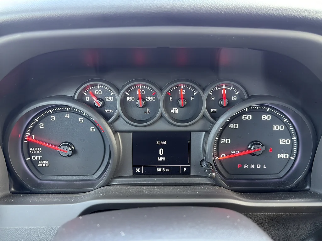 Used 2025 Summit White Chevrolet  image 19