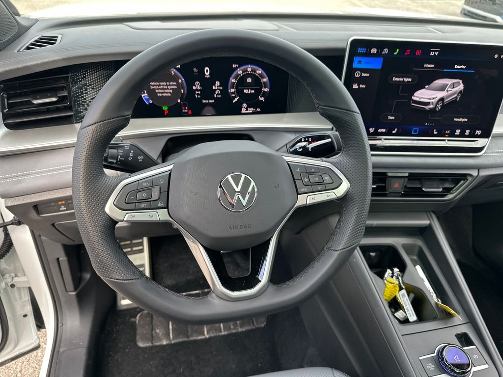 New 2026 White/off-white Volkswagen 2.0T SE R-Line Black image 10