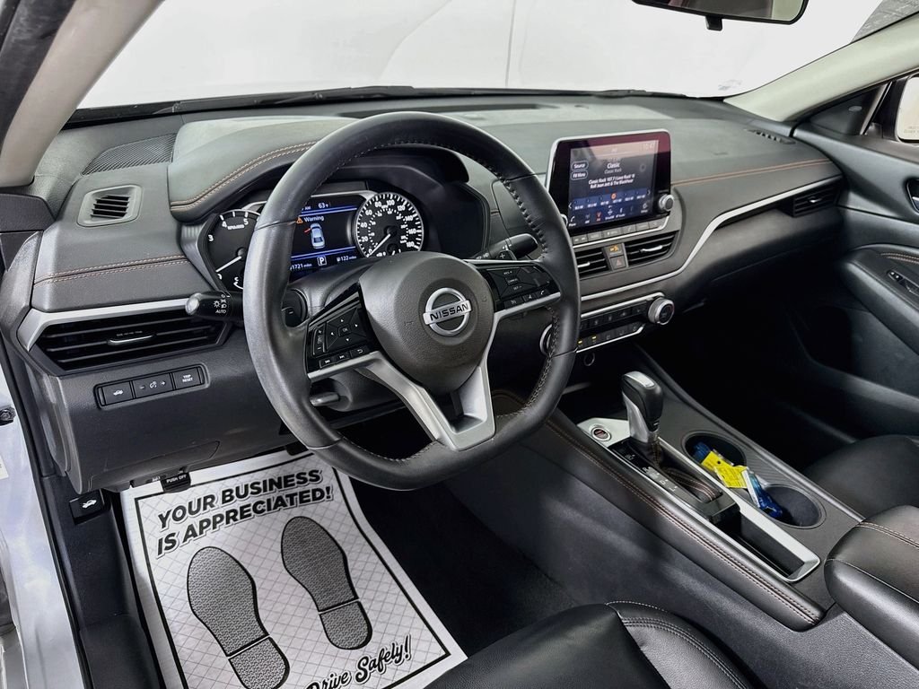 Used 2021 Brilliant Silver Metallic Nissan 2.0 SR image 16