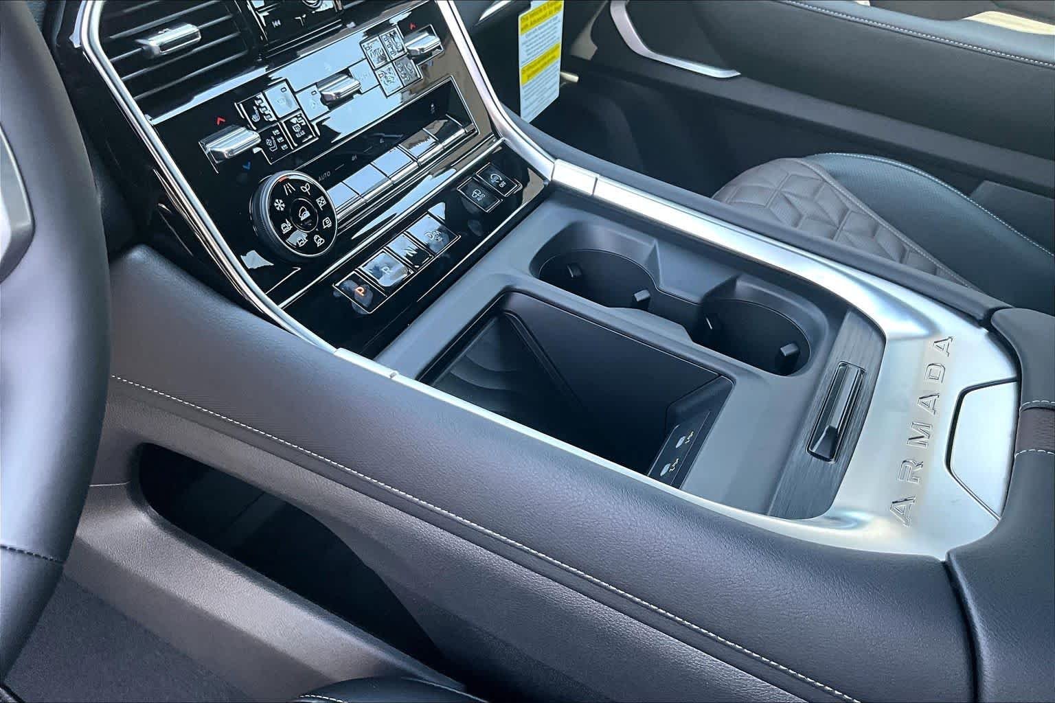 New 2026 Alpine Metallic/Super Black Nissan Platinum Reserve image 7
