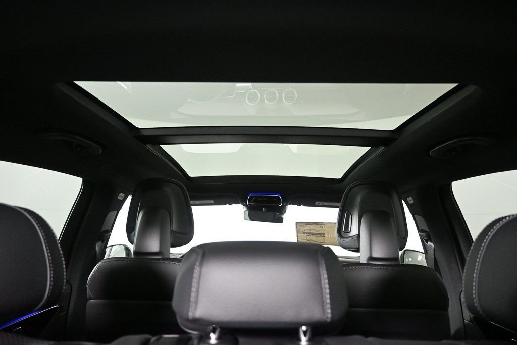 New 2026 Black Mercedes-Benz GLC 300 image 17