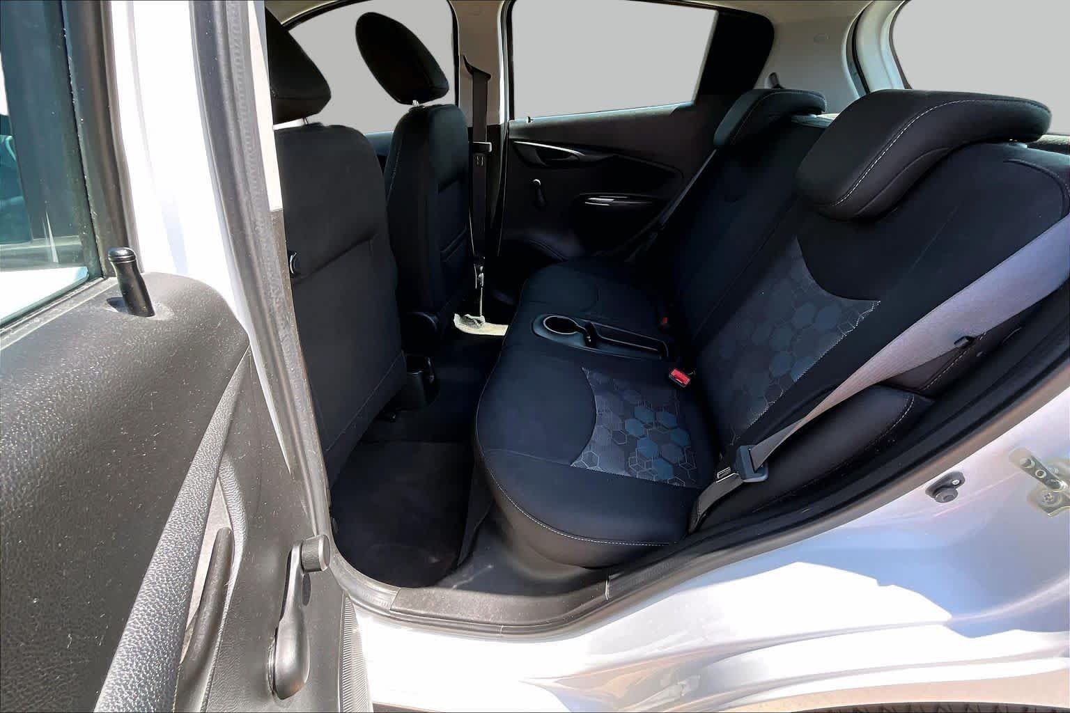 Used 2017 Summit White Chevrolet LS image 18