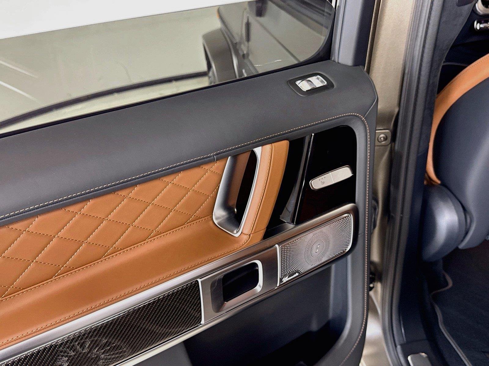Used 2026 MANUFAKTUR Monza Grey Magno Mercedes-Benz AMG® G 63 | Manu Int Package Plus | Carbon Trim image 26
