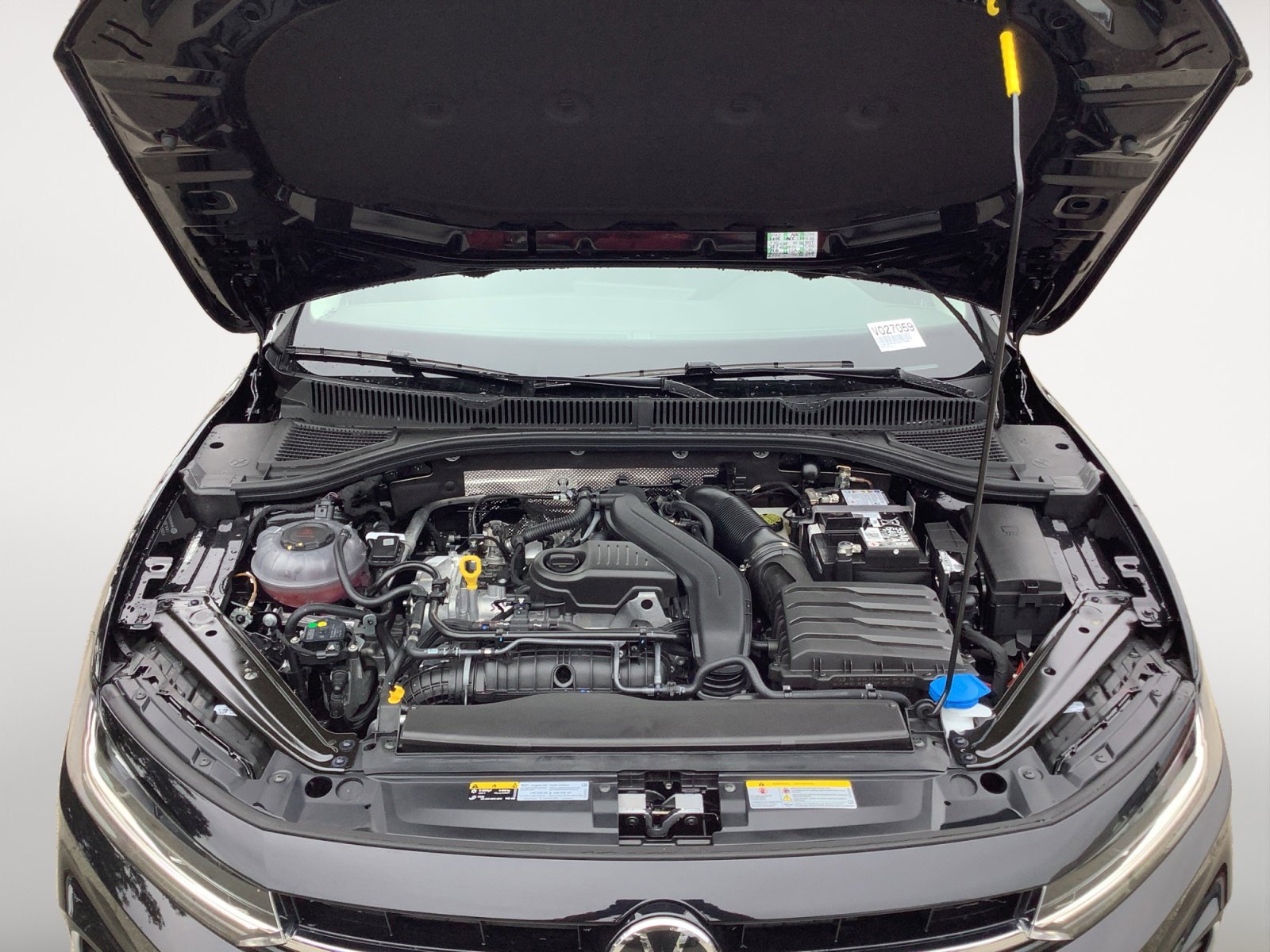 New 2026 Deep Black Pearl Volkswagen SE image 11