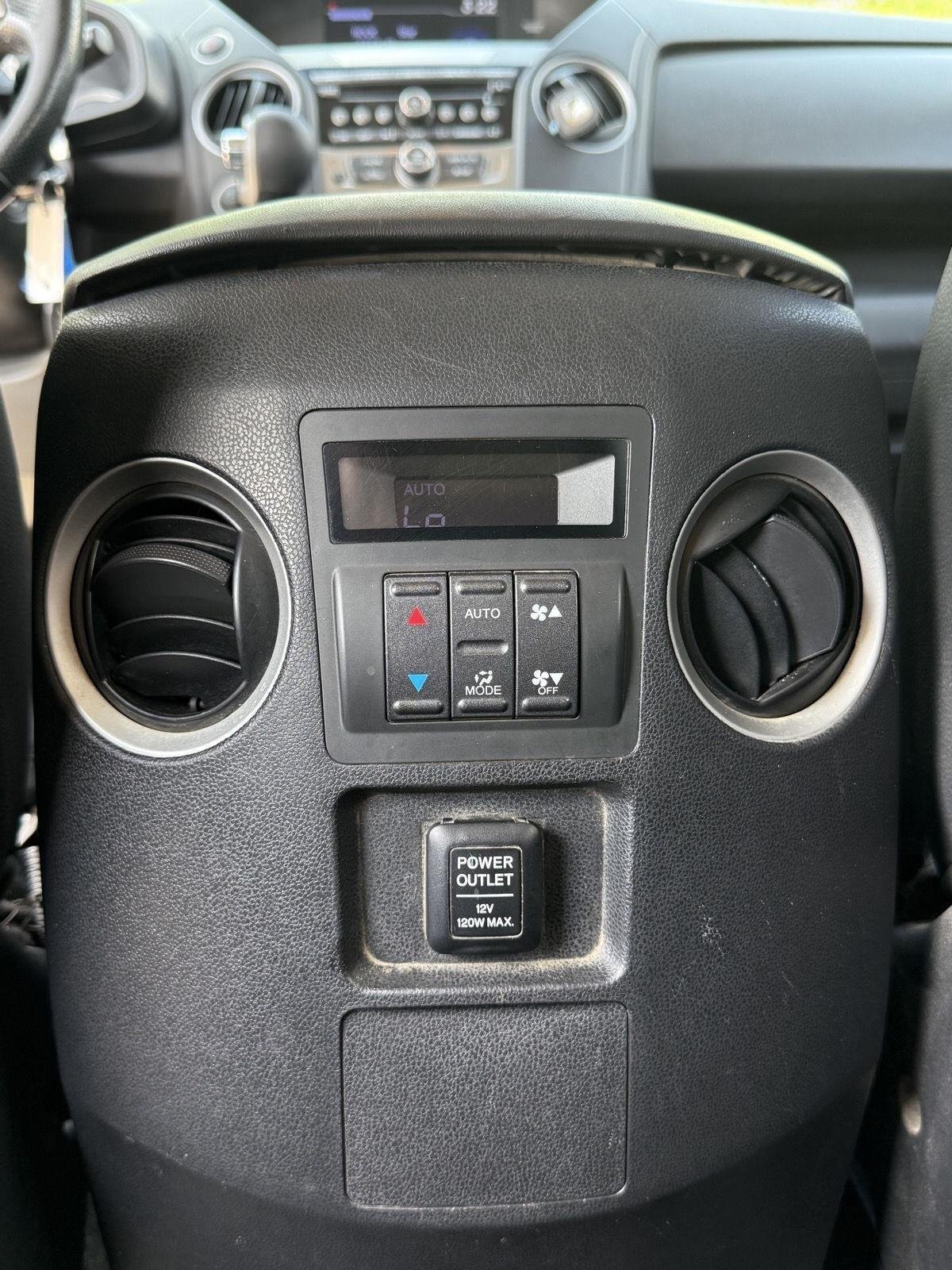 Used 2014  Honda EX-L image 17
