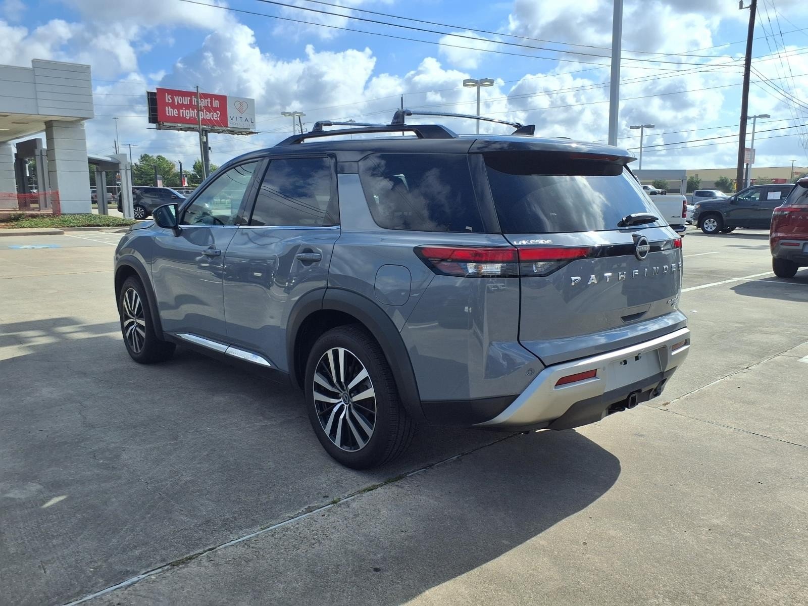 2023 Nissan Pathfinder Platinum Gray at Robbins Nissan