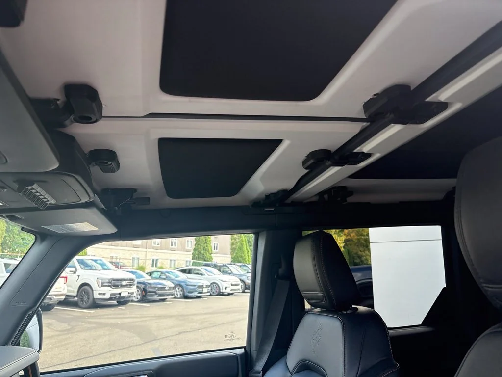 Used 2024 Silver Ford Badlands image 11