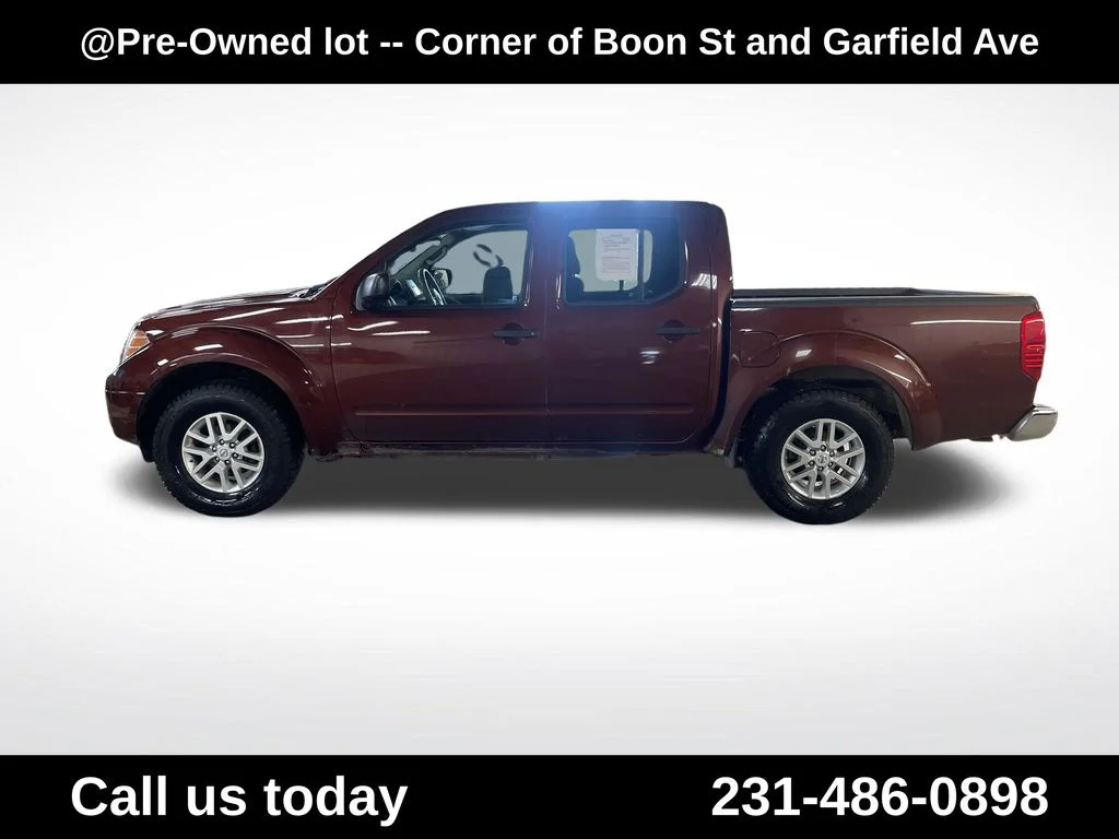 Used 2016 Brown Nissan SV image 2