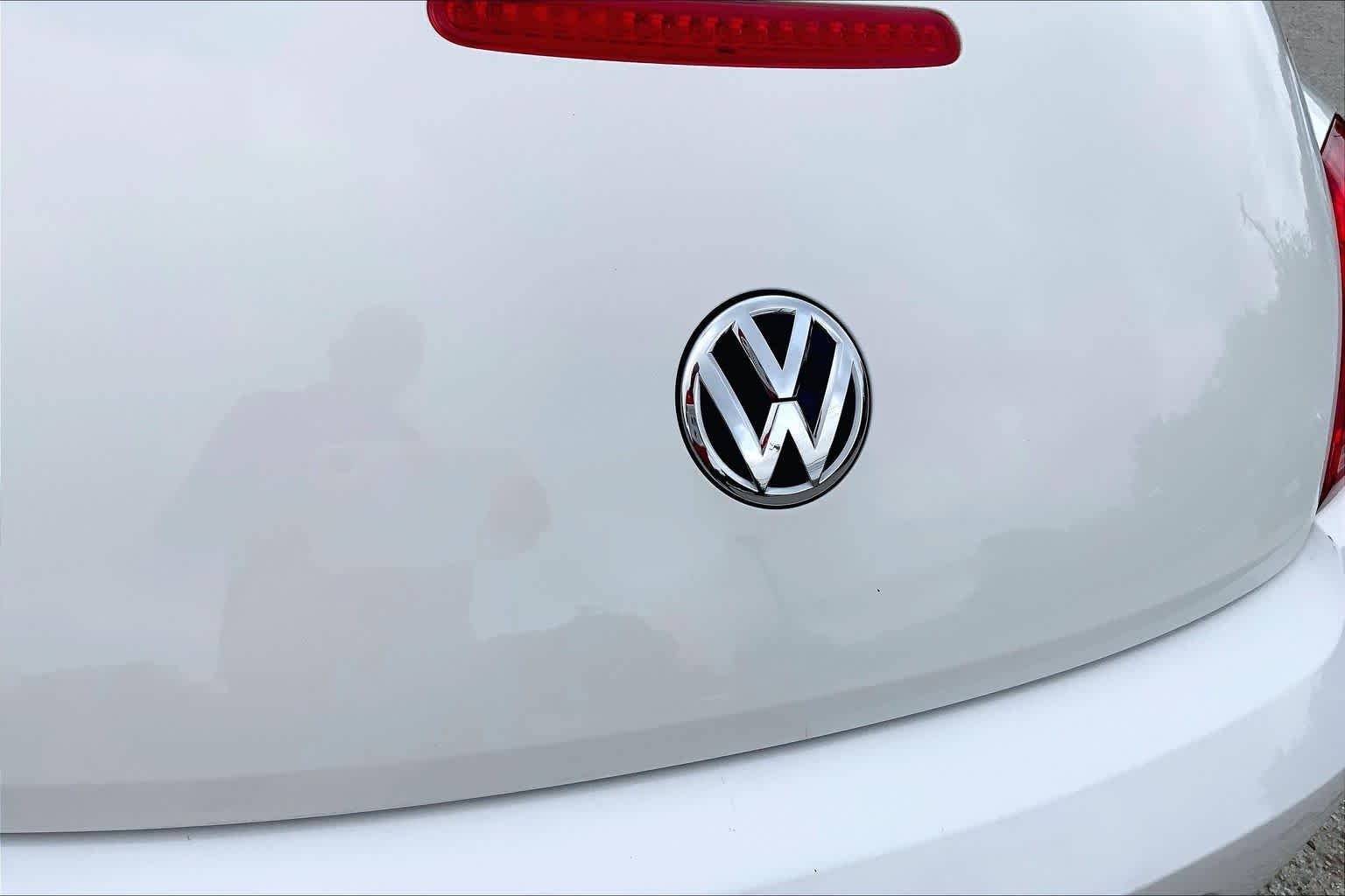 Used 2014 Candy White Volkswagen 2.5L image 26