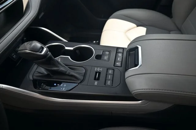 Used 2022 Gray Toyota XLE image 19
