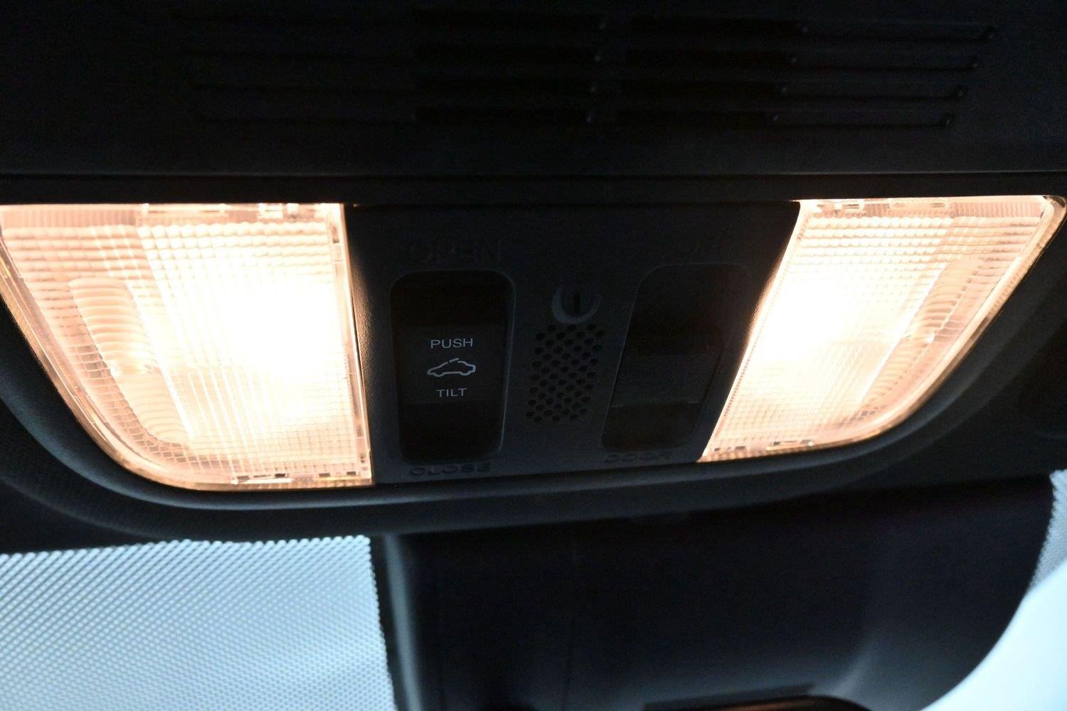 Used 2020 Rallye Red Honda SI image 25