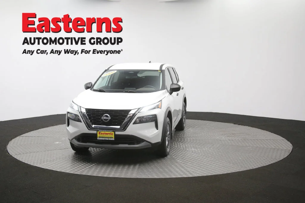 Used 2023 White Nissan S image 55