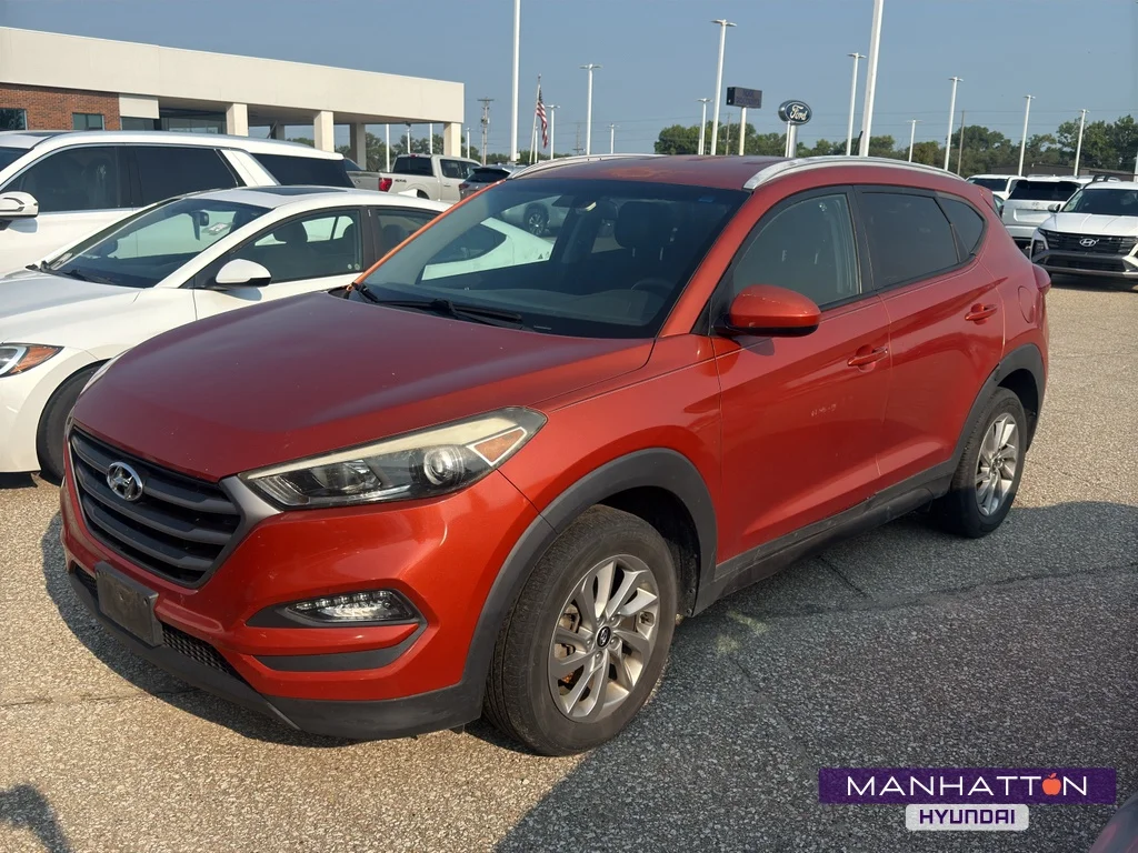 Used 2016 Sedona Sunset Hyundai SE image 1