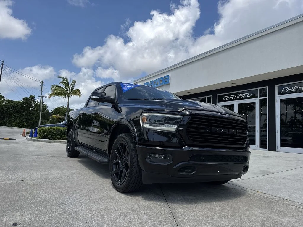 Used 2022 Diamond Black Ram Laramie image 30
