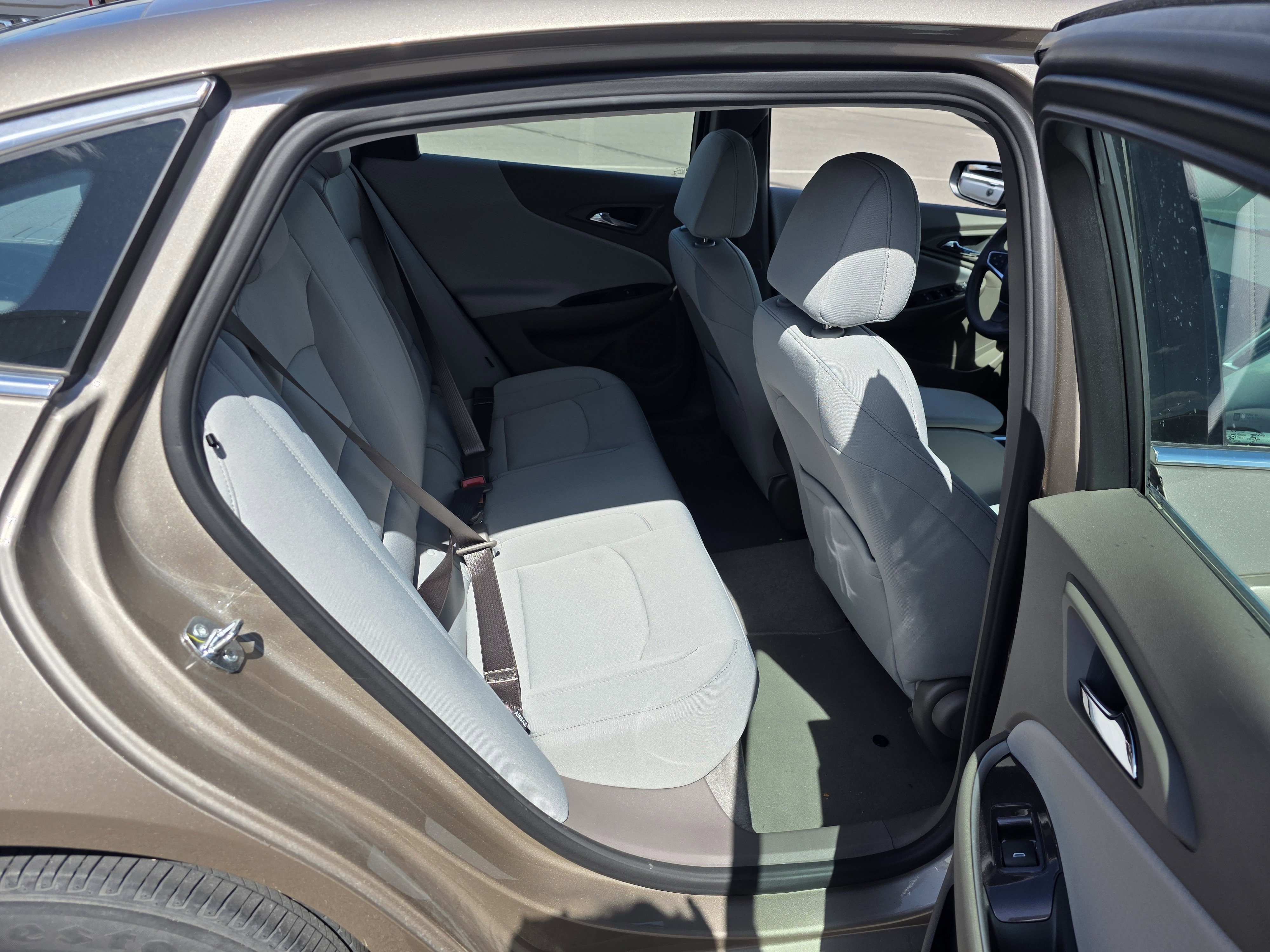 Used 2022 Gray Chevrolet LS image 15