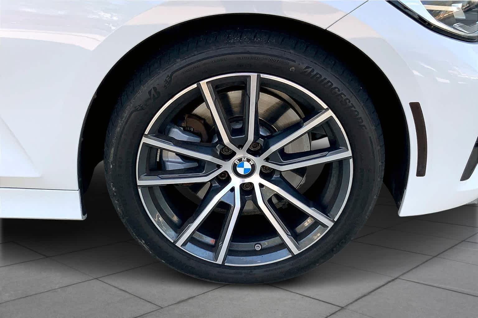 Used 2020 Alpine White BMW 330i xDrive image 10
