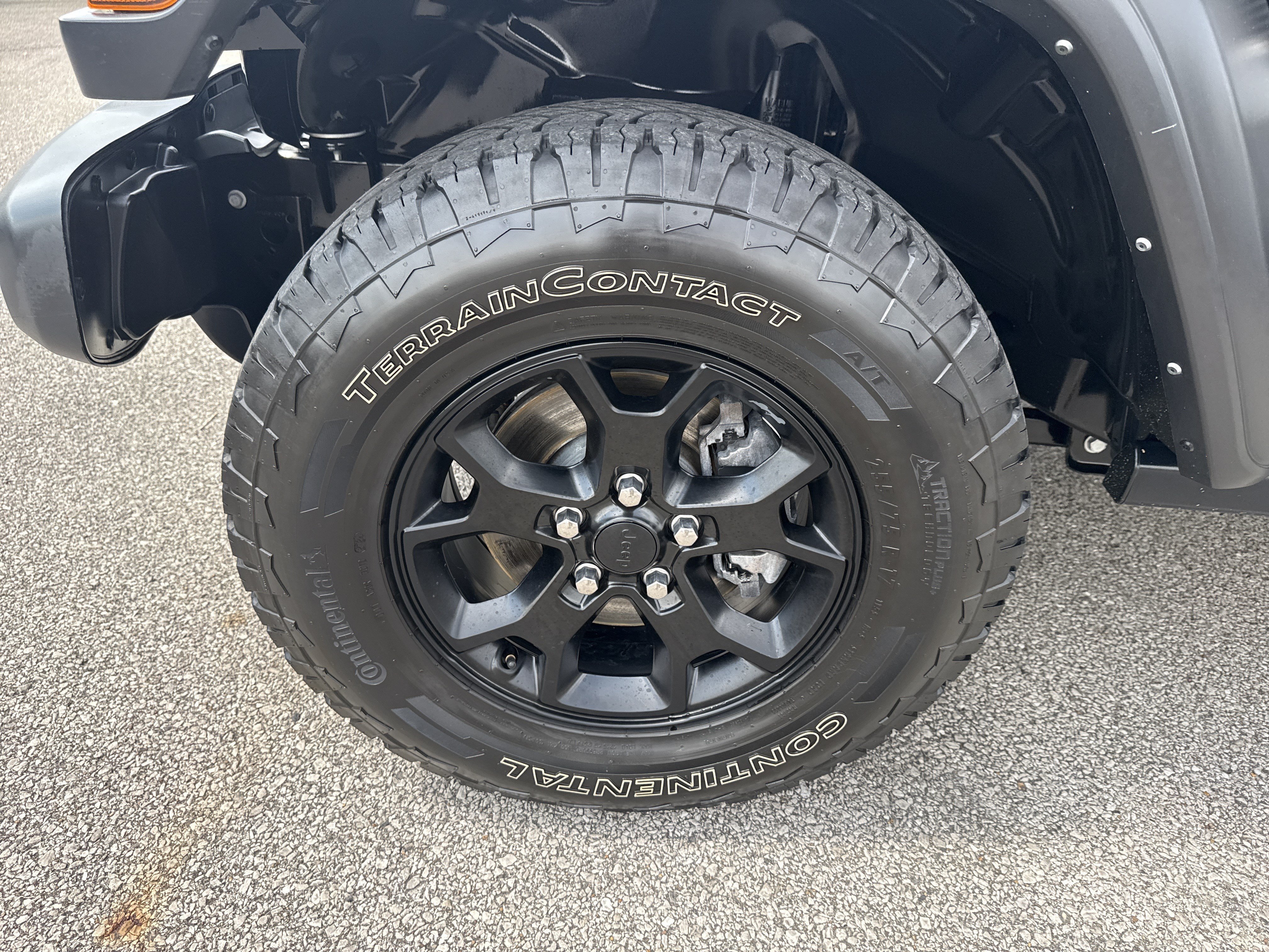 Used 2022 Granite Crystal Metallic Clearcoat Jeep Unlimited Willys image 11