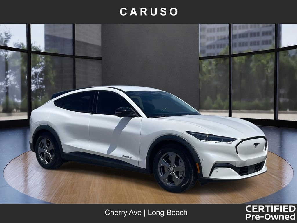 Certified Used 2023 White Metallic Ford Select image 1