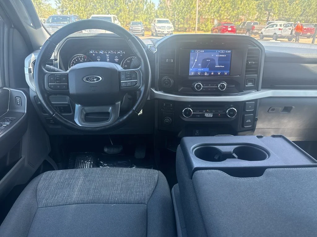 Used 2022 White Ford XLT image 3