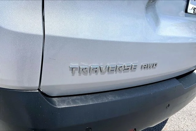 Used 2020 Silver Chevrolet LT image 25