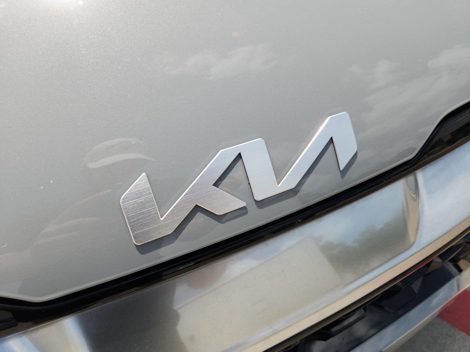 Used 2025 Grey Kia SX-Prestige image 33