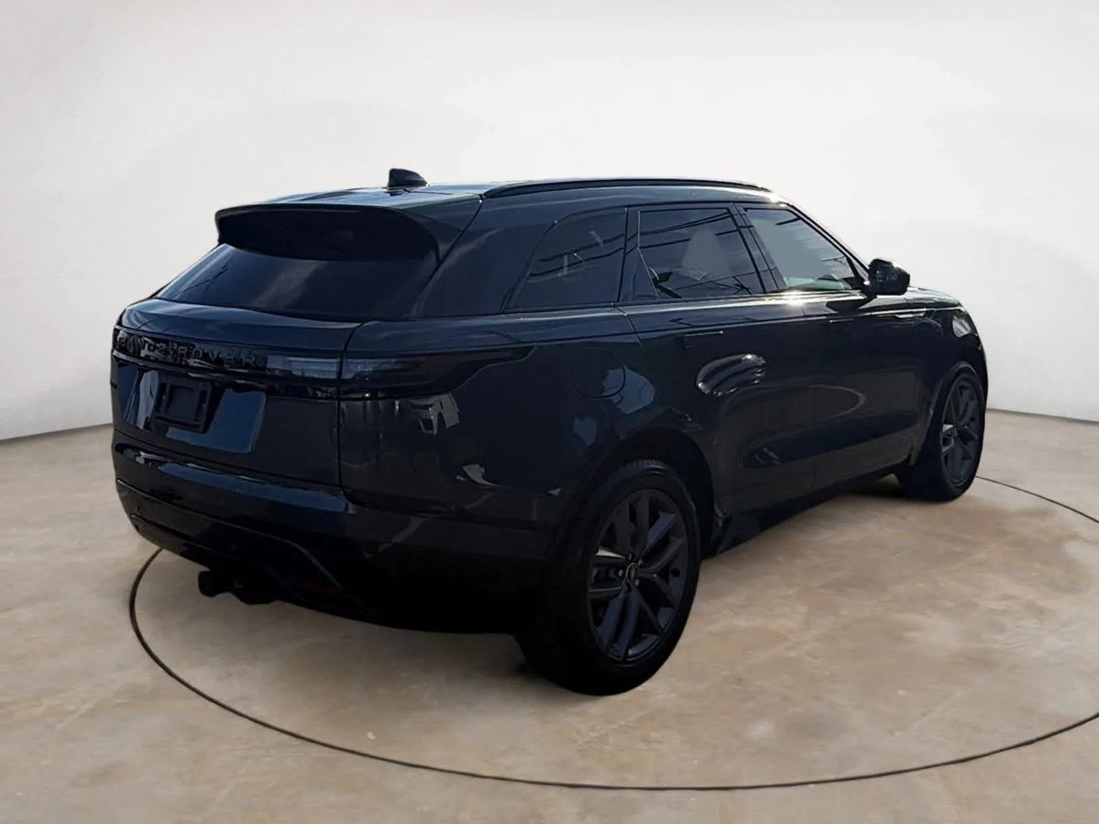 New 2026 Varesine Blue LAND ROVER Dynamic SE image 5