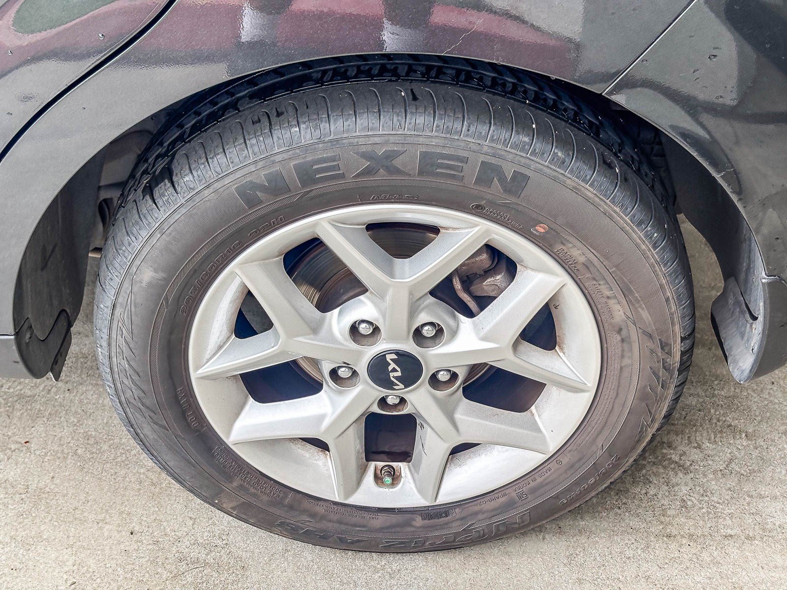 Used 2025 Gravity Gray Kia S image 12