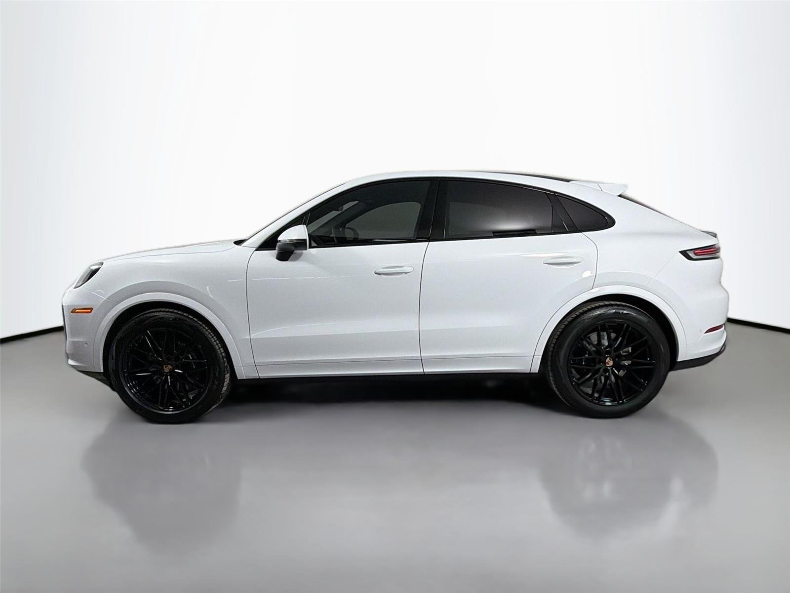 New 2026 Carrara White Metallic Porsche Coupe image 2