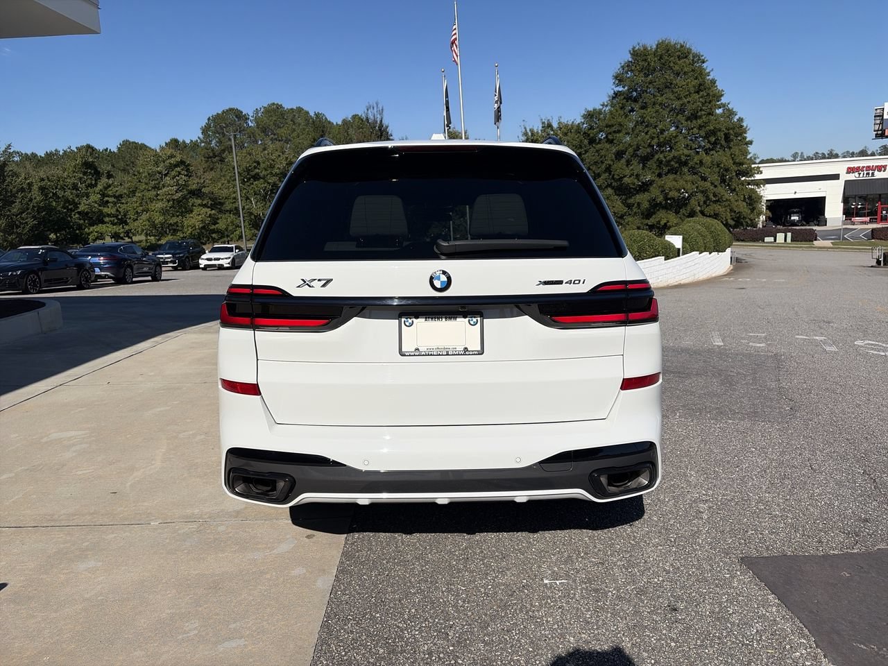 Used 2026 Alpine White BMW xDrive40i image 7