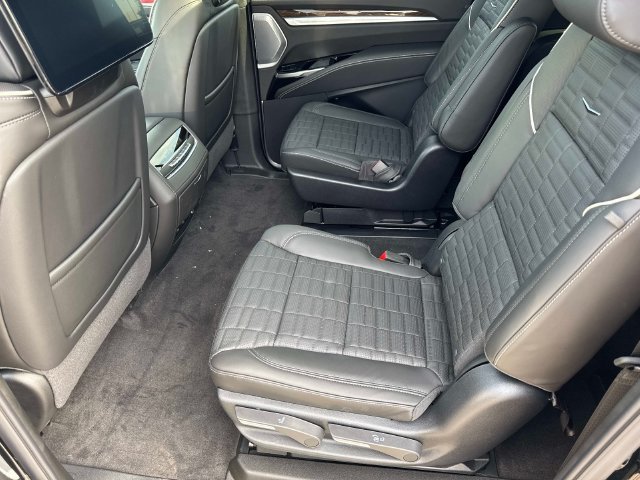 2026 Cadillac Escalade ESV Platinum Sport - Photo 15