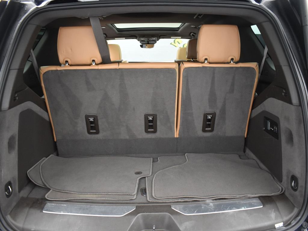 2022 CADILLAC ESCALADE - Image 9