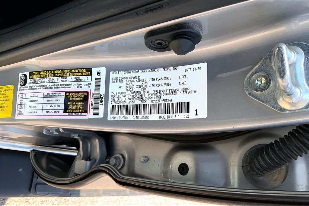 Used 2021 Silver Toyota SR image 19