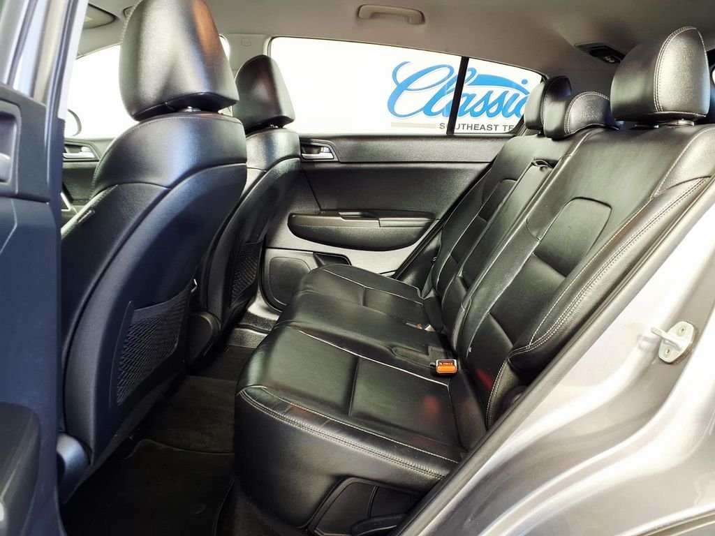 Used 2017 Silver Kia EX image 8