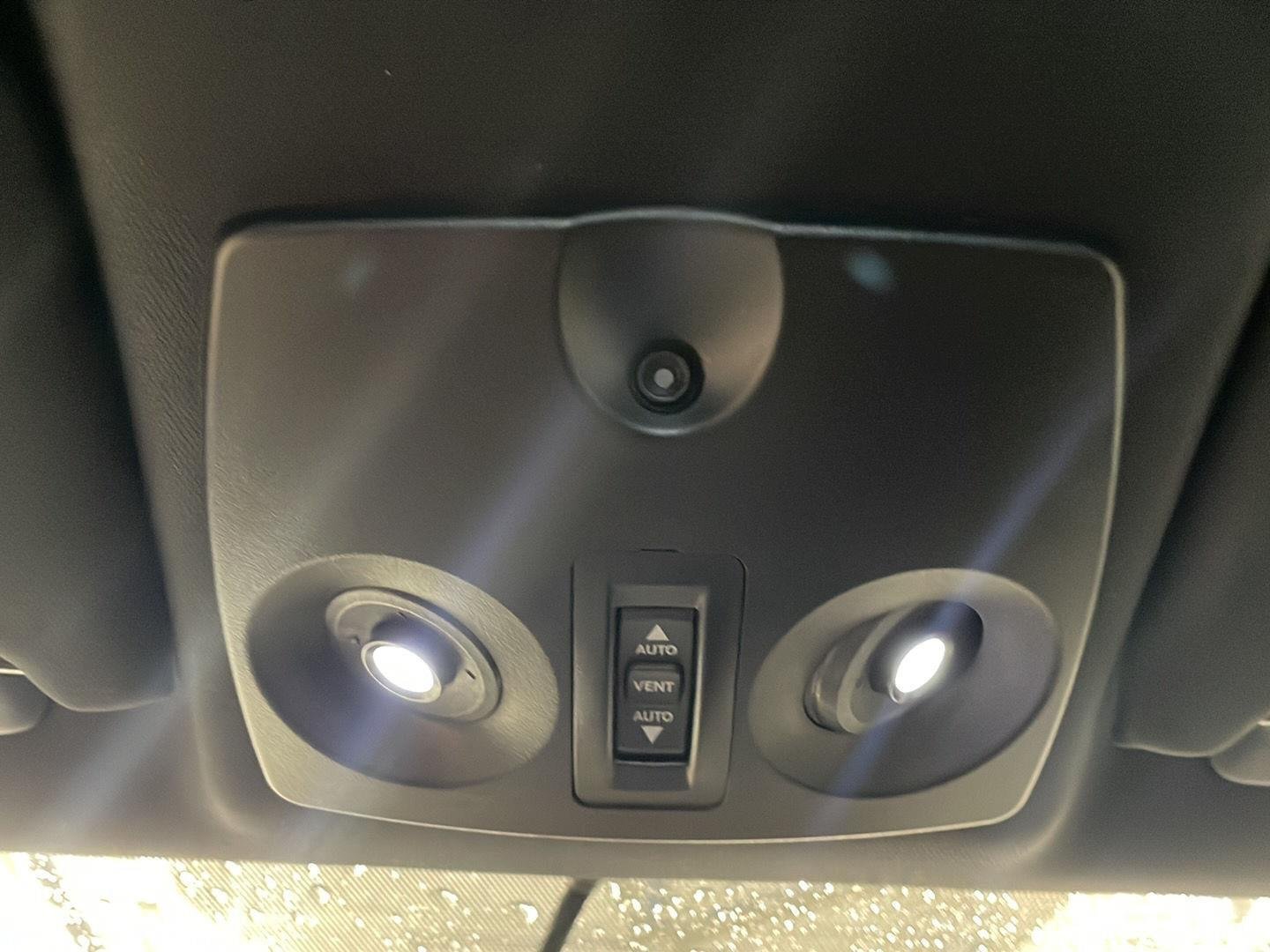 Used 2013 Black Dodge R/T image 19
