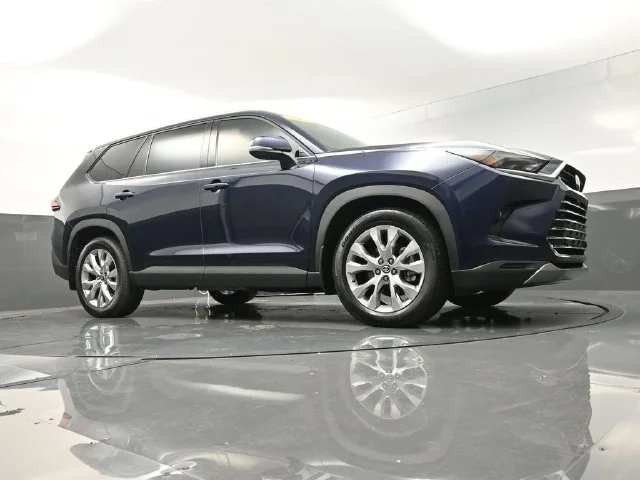 Used 2026  Toyota Limited image 53