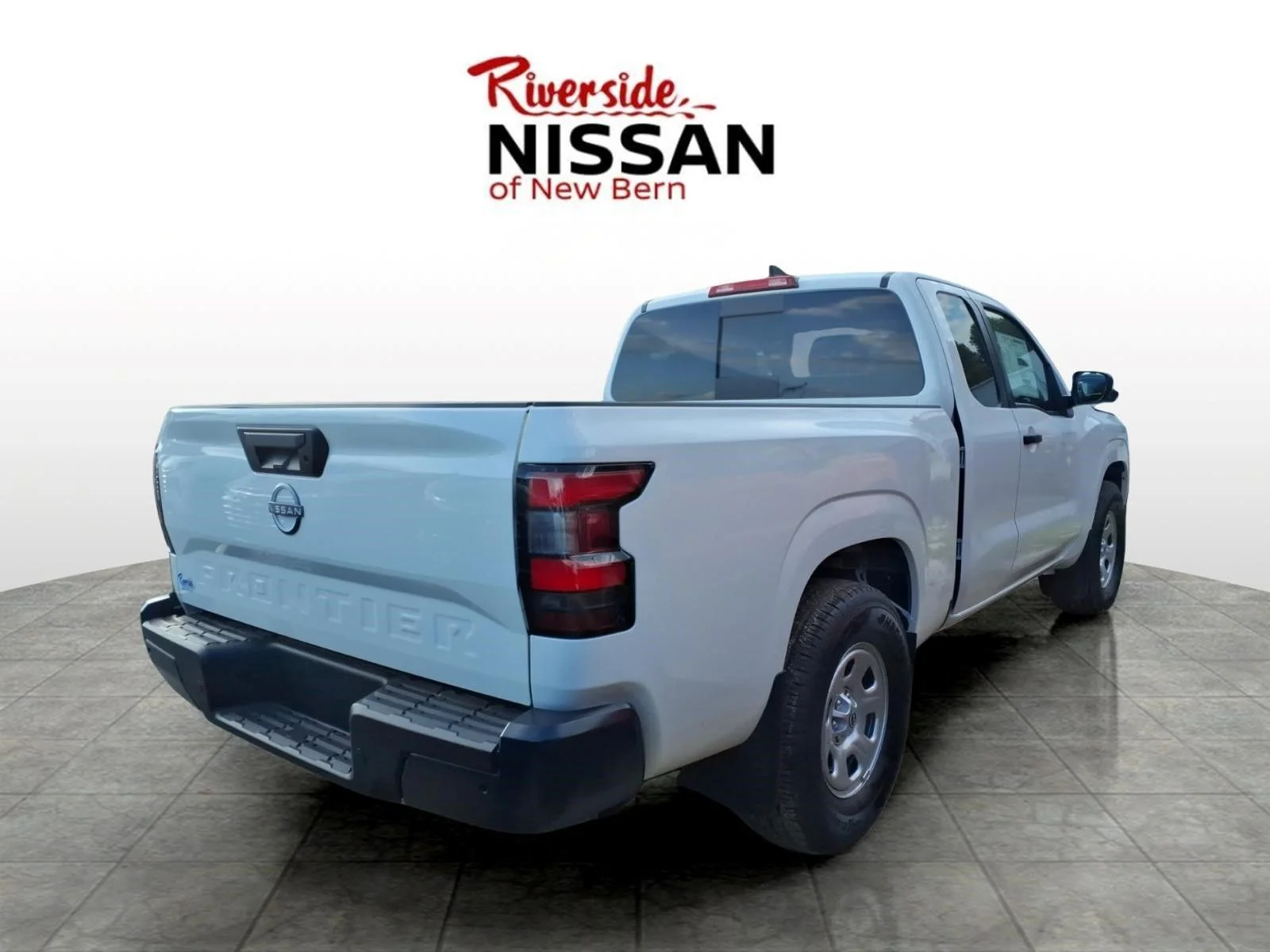 New 2026 Glacier White Nissan King Cab® S image 2