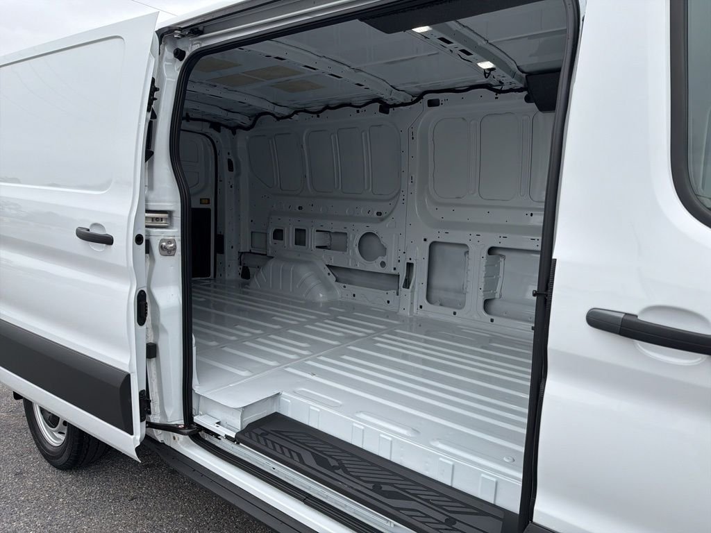 2025 Ford Transit Van Base - Photo 34