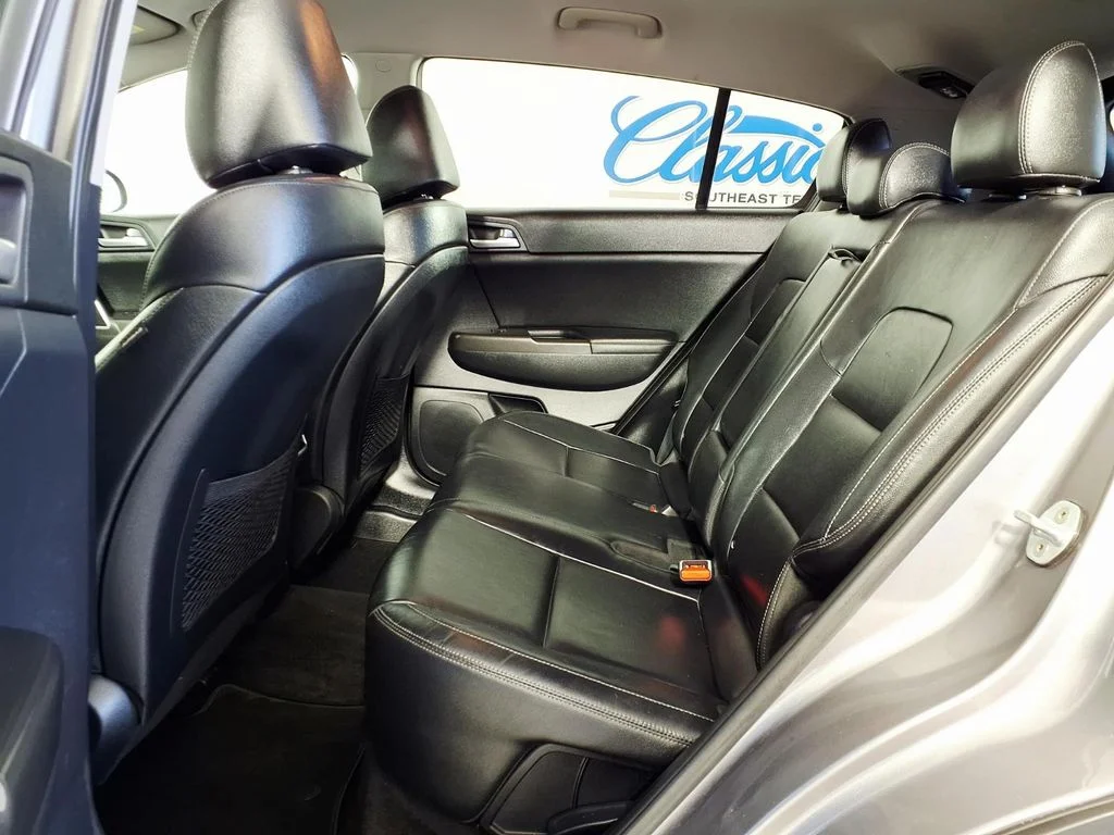 Used 2017 Silver Kia EX image 8