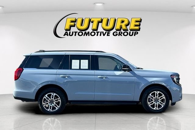 Used 2025 Gray Ford Active image 2