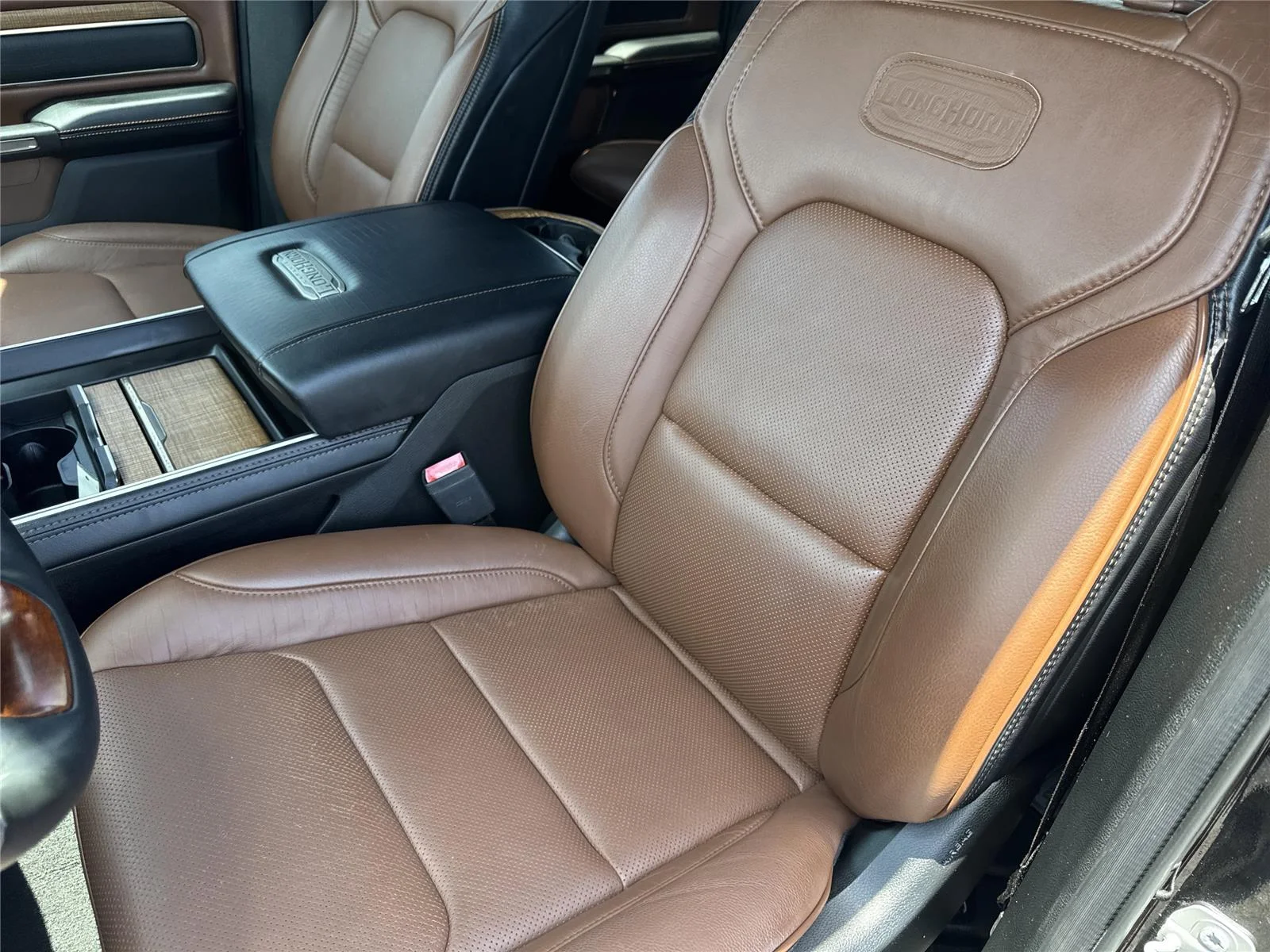 Used 2019 Diamond Black Crystal Pearlcoat Ram Longhorn image 11