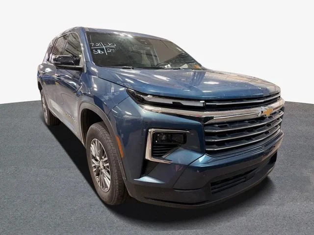 Used 2024 Blue Chevrolet LT image 2