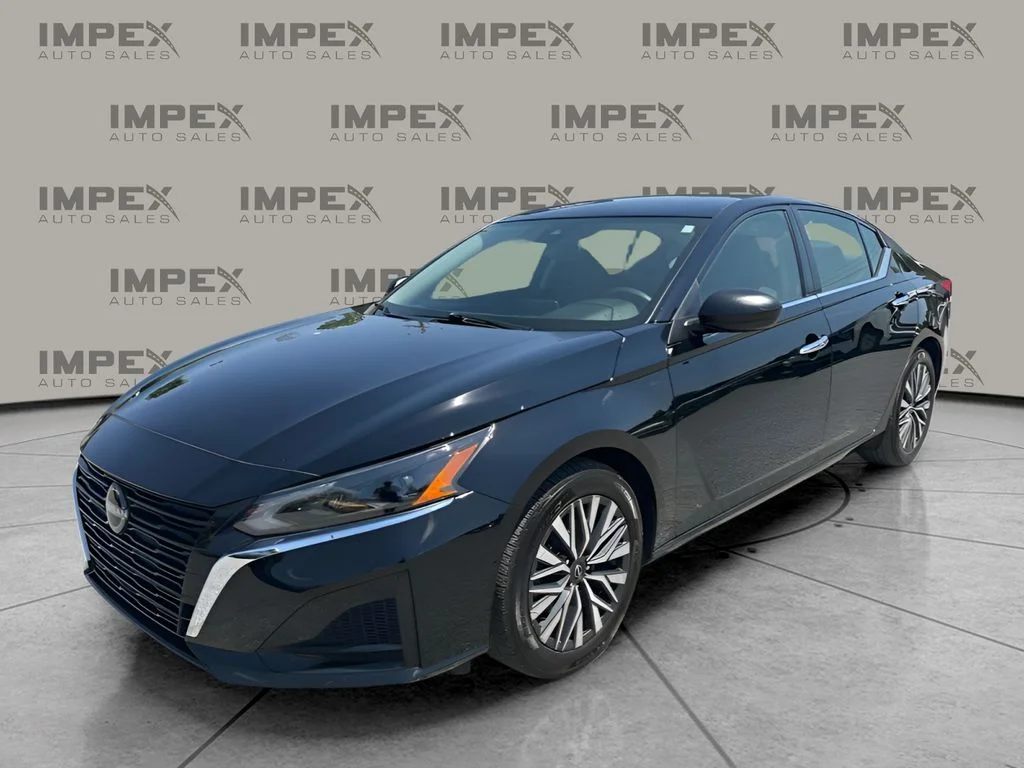 Used 2024 Black Nissan 2.5 SV image 1