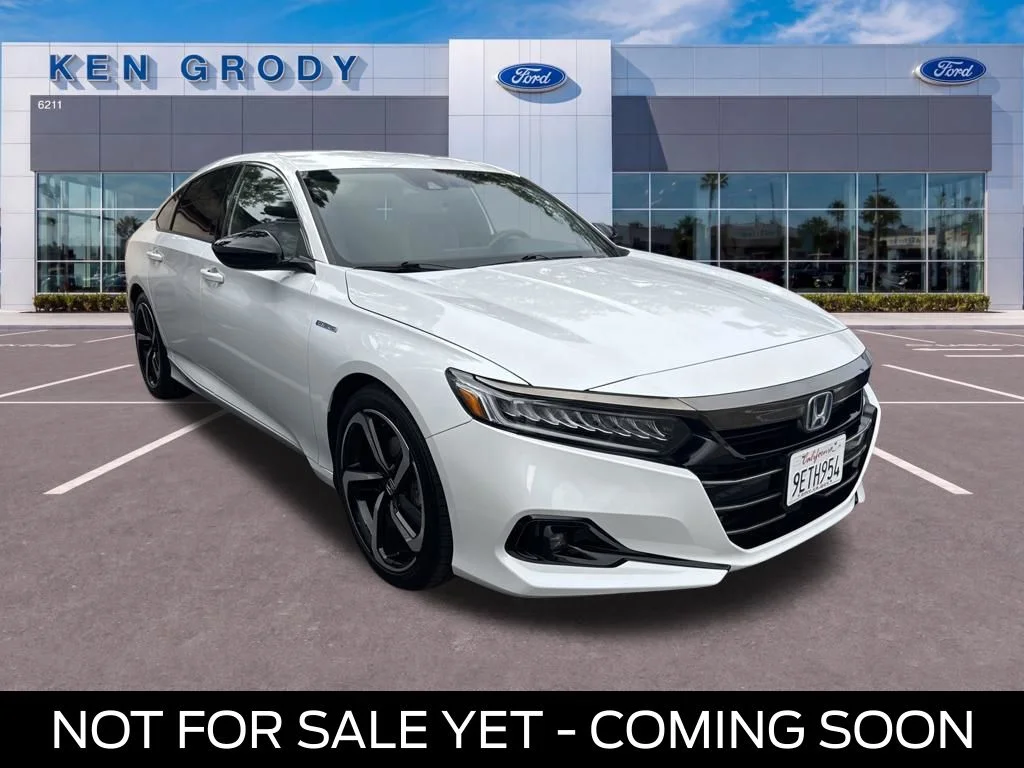 Used 2022 White Honda Sport image 1
