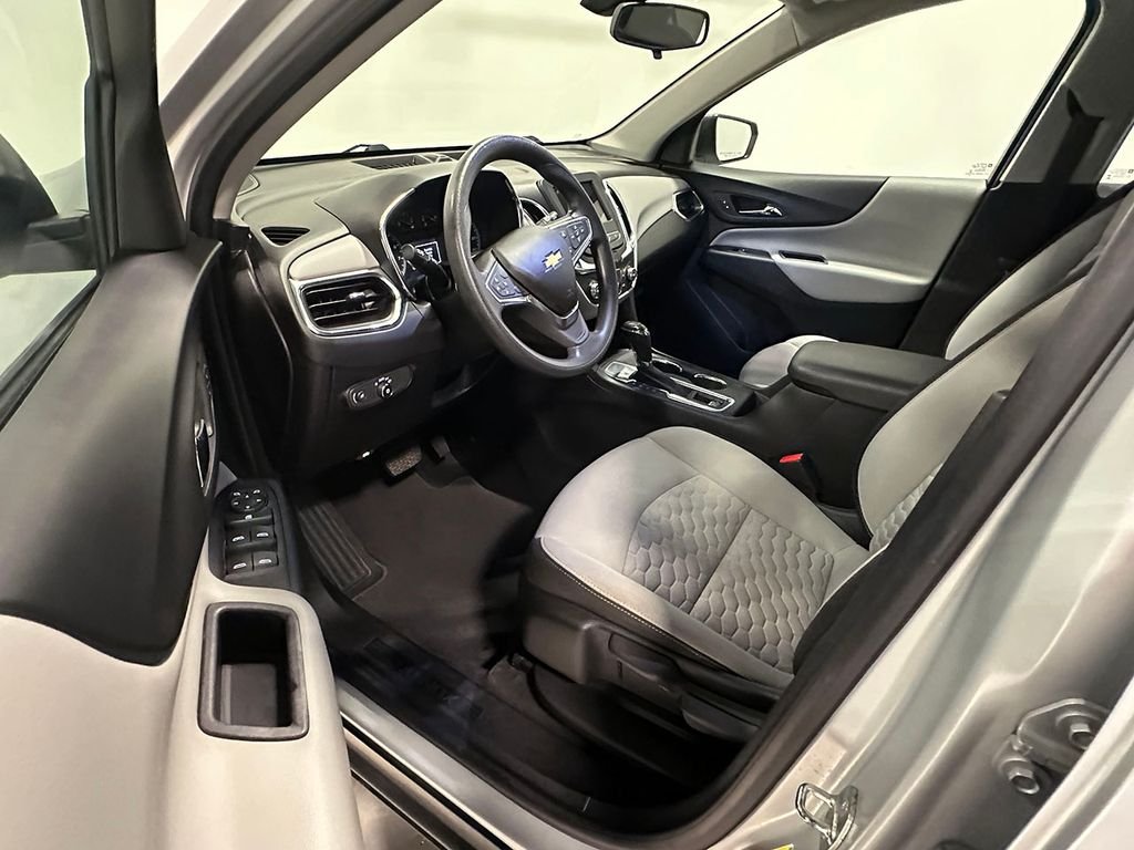 Used 2019 Silver Chevrolet LS image 18