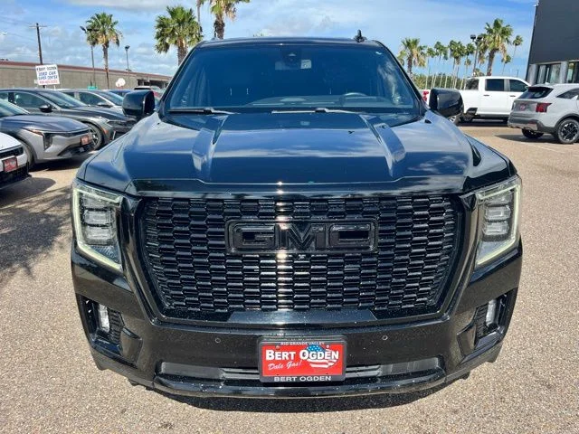 Used 2022 Black GMC Denali image 2
