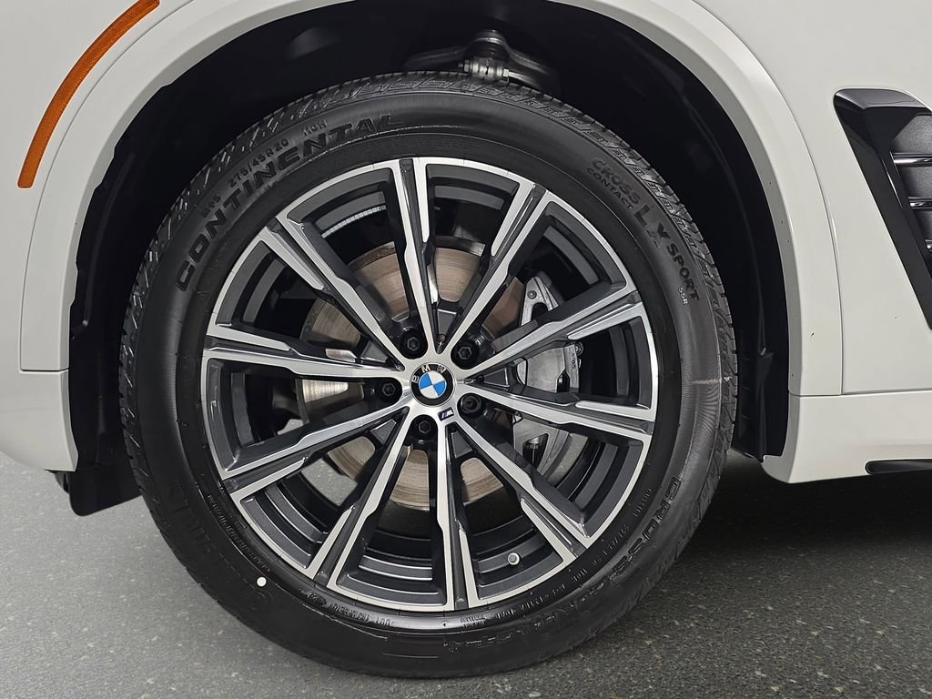 New 2026 Alpine White BMW xDrive40i image 32