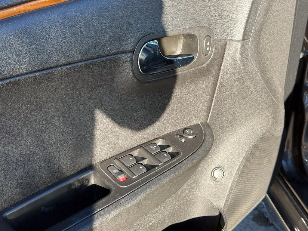 Used 2010 Beige Chevrolet LT image 11