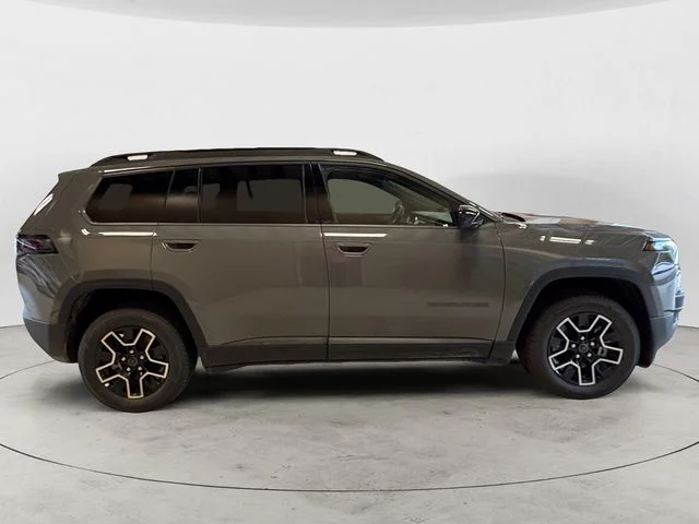 New 2026 Sting-Gray Clear-Coat  Paint Jeep 4X4 image 7
