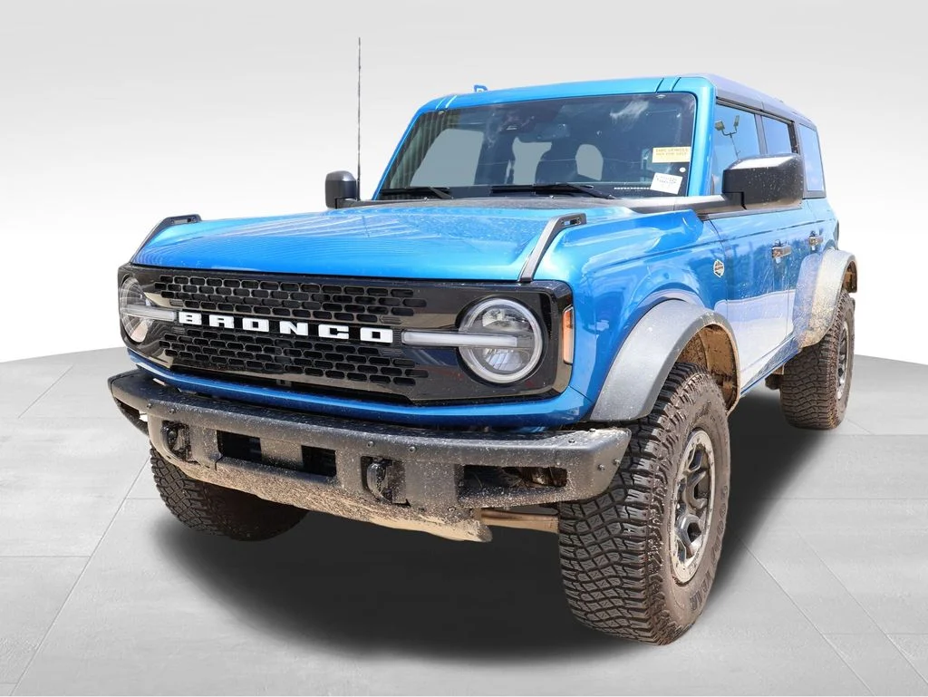 Used 2024 Blue Metallic Ford Wildtrak image 3