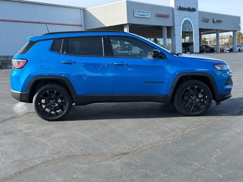 2026 Jeep Compass Altitude - Photo 2